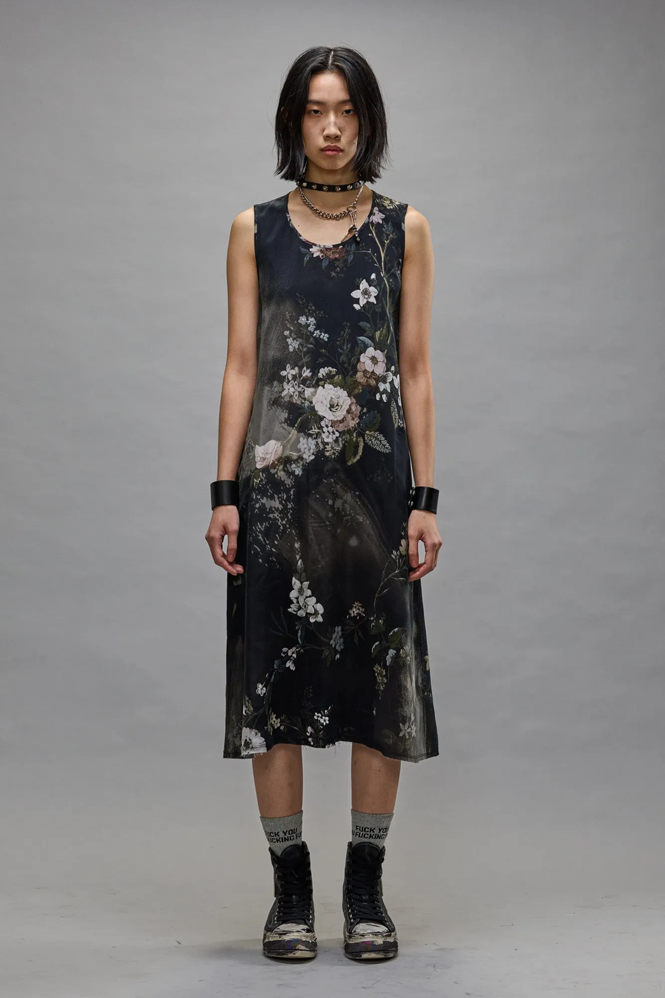 SLEEVELESS MIDI - BLEACHED BLACK FLORAL