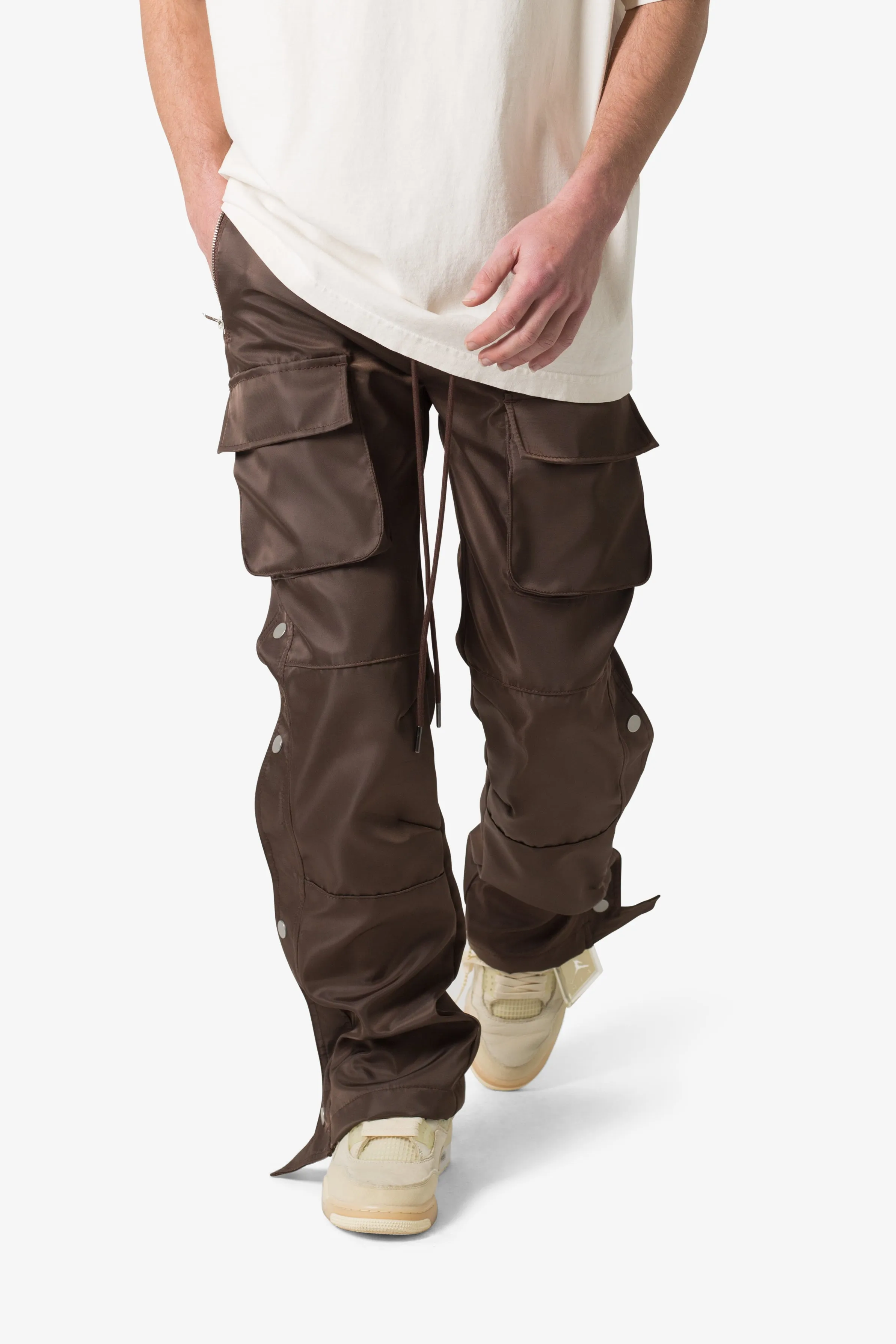 Stylish Brown Snap Front Cargo Pants for Men - Comfortable and Versatile Utility Trousers